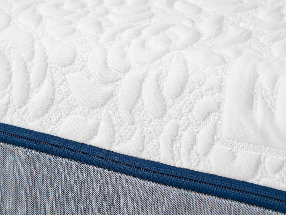 Novosbed Cover and Zipper | GoodMorning.com Vue rapprochée de la housse du matelas Novosbed